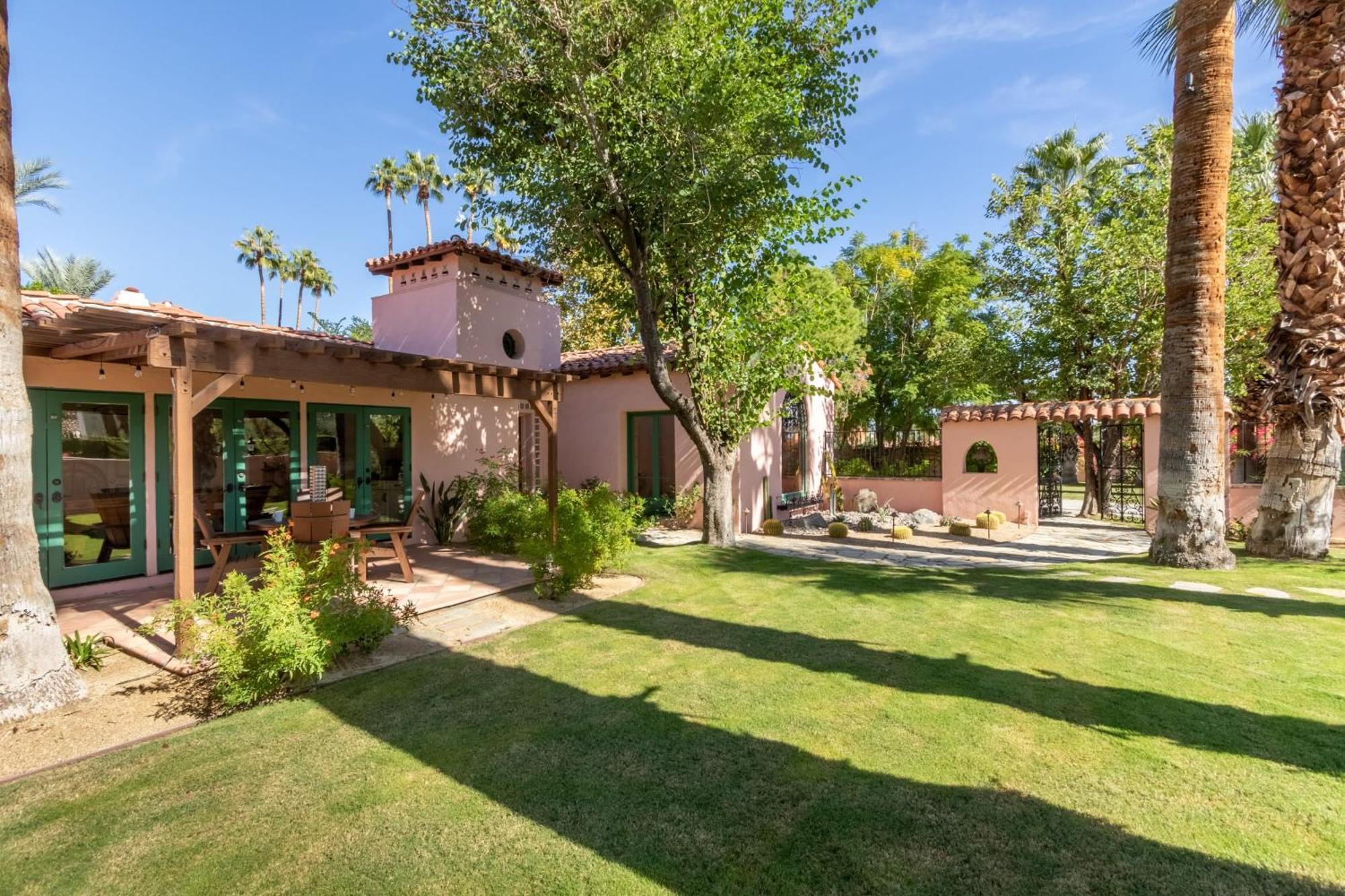Casa Del Colibri' By Avantstay Luxe Estate W Pickle Ball Court Palm Springs Exterior photo